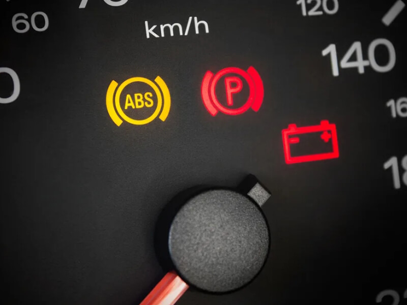 ABS Işığının Yanma Sebepleri 